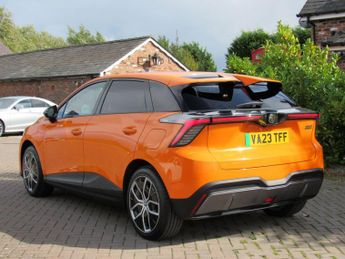 MG MG4 64kWh Trophy Long Range Auto 5dr