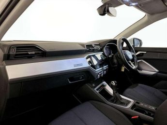 Audi Q3 1.4 TFSIe 45 Technik S Tronic Euro 6 (s/s) 5dr 13kWh