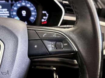 Audi Q3 1.4 TFSIe 45 Technik S Tronic Euro 6 (s/s) 5dr 13kWh