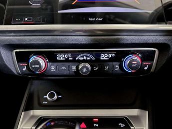 Audi Q3 1.4 TFSIe 45 Technik S Tronic Euro 6 (s/s) 5dr 13kWh