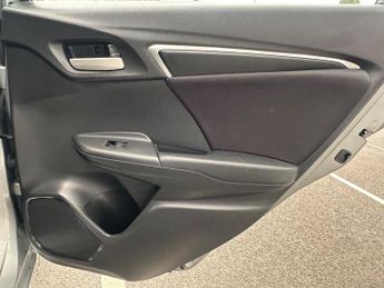 Honda Jazz 1.3 i-VTEC SE CVT Euro 6 (s/s) 5dr