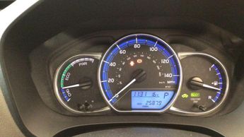 Toyota Yaris 1.5 VVT-h Design E-CVT Euro 6 5dr