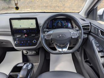 Hyundai IONIQ 38.3kWh Premium SE Auto 5dr