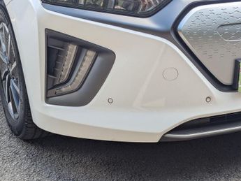 Hyundai IONIQ 38.3kWh Premium SE Auto 5dr