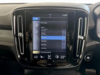 Volvo XC40 1.5h T5 Twin Engine Recharge 10.7kWh R-Design Pro Auto Euro 6 (s
