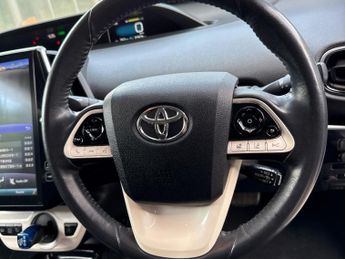 Toyota Prius 1.5 CVT 4dr