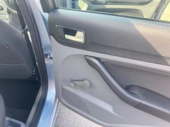 Ford Focus 1.6 Zetec 5dr
