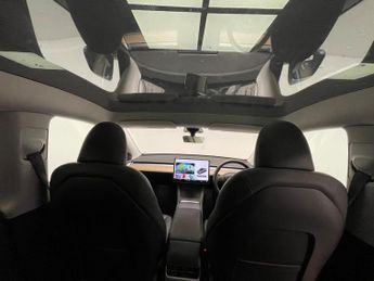 Tesla Model Y (Dual Motor) Long Range Auto 4WDE 5dr