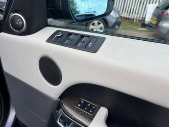 Land Rover Range Rover Sport 3.0 SD V6 HSE Auto 4WD Euro 6 (s/s) 5dr