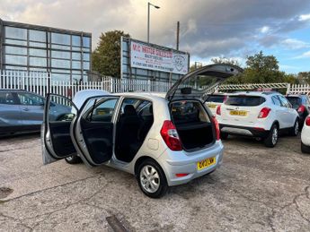 Hyundai i10 1.2 Active Auto Euro 5 5dr