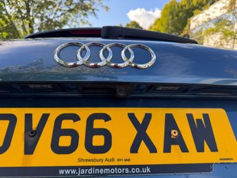 Audi Q3 2.0 TDI S line S Tronic quattro Euro 6 (s/s) 5dr (Nav)