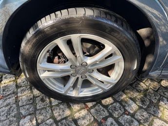 Audi Q3 2.0 TDI S line S Tronic quattro Euro 6 (s/s) 5dr (Nav)