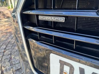 Audi Q3 2.0 TDI S line S Tronic quattro Euro 6 (s/s) 5dr (Nav)