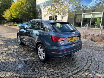Audi Q3 2.0 TDI S line S Tronic quattro Euro 6 (s/s) 5dr (Nav)