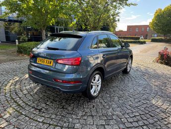Audi Q3 2.0 TDI S line S Tronic quattro Euro 6 (s/s) 5dr (Nav)