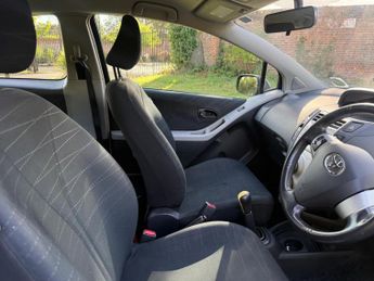 Toyota Yaris 1.3 VVT-i Zinc 3dr