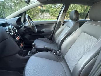 Vauxhall Corsa 1.4i 16v Design 5dr (a/c)