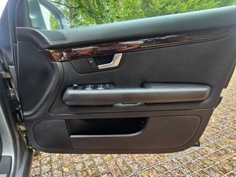 Audi A4 Avant 3.0 TDI SE quattro 5dr