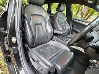 Audi A4 Avant 2.0 TDI S line Multitronic Euro 5 (s/s) 5dr