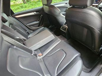 Audi A4 Avant 2.0 TDI S line Multitronic Euro 5 (s/s) 5dr