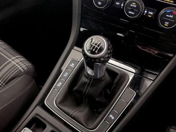 Volkswagen Golf 2.0 TDI GTD BlueLine Euro 6 (s/s) 5dr