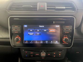 Nissan Leaf 40kWh Tekna Auto 5dr