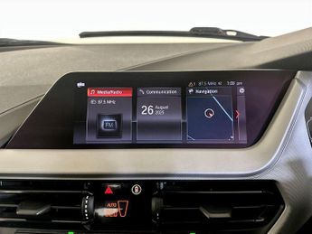 BMW 1 Series 1.5 118i SE Euro 6 (s/s) 5dr