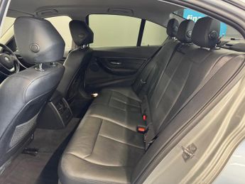 BMW 3 Series 2.0 320d Luxury Auto Euro 5 (s/s) 4dr
