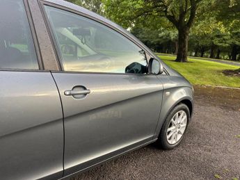 SEAT Altea 1.6 TDI CR SE DSG Euro 5 5dr