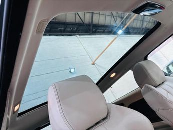 Land Rover Range Rover Evoque 2.2 SD4 Prestige Auto 4WD Euro 5 3dr