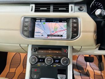 Land Rover Range Rover Evoque 2.2 SD4 Prestige Auto 4WD Euro 5 3dr