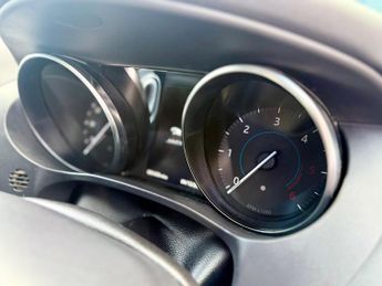 Jaguar F-PACE 2.0 D180 R-Sport Auto Euro 6 (s/s) 5dr