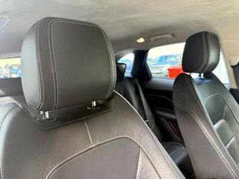 Jaguar F-PACE 2.0 D180 R-Sport Auto Euro 6 (s/s) 5dr