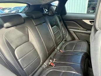 Jaguar F-PACE 2.0 D180 R-Sport Auto Euro 6 (s/s) 5dr
