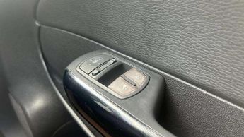 Vauxhall Corsa 1.2i ecoFLEX 16V SE Euro 5 (s/s) 5dr