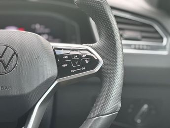 VOLKSWAGEN TIGUAN 2.0 TDI R-Line