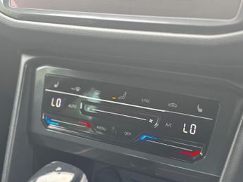 VOLKSWAGEN TIGUAN 2.0 TDI R-Line