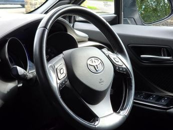 Toyota C-HR 1.8 VVT-h Dynamic CVT Euro 6 (s/s) 5dr