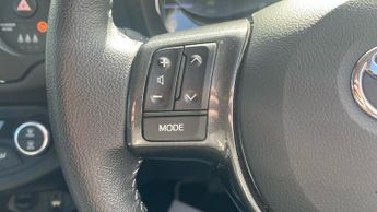 Toyota Yaris 1.5 VVT-h Y20 E-CVT Euro 6 (s/s) 5dr
