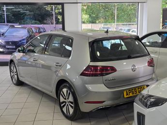 Volkswagen e-Golf 35.8kWh e-Golf Auto 5dr