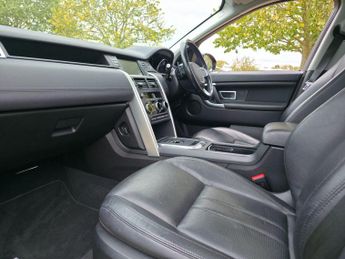 Land Rover Discovery Sport 2.0 TD4 HSE Black Auto 4WD Euro 6 (s/s) 5dr