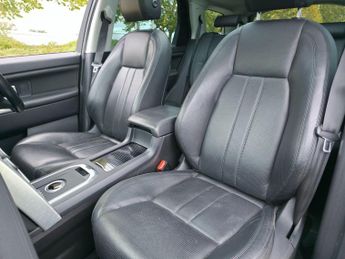 Land Rover Discovery Sport 2.0 TD4 HSE Black Auto 4WD Euro 6 (s/s) 5dr