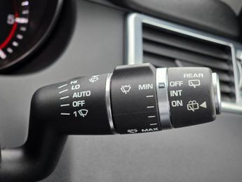 Land Rover Discovery Sport 2.0 TD4 HSE Black Auto 4WD Euro 6 (s/s) 5dr