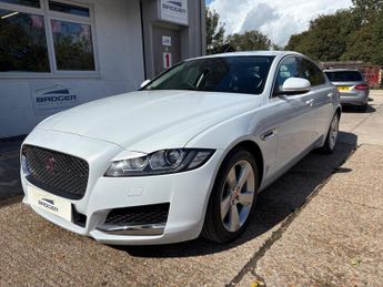 Jaguar XF 2.0d Portfolio Auto AWD Euro 6 (s/s) 4dr