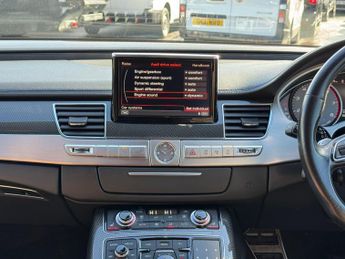 Audi S8 4.0 TFSI V8 Saloon 4dr Petrol Tiptronic quattro Euro 6 (s/s) (52