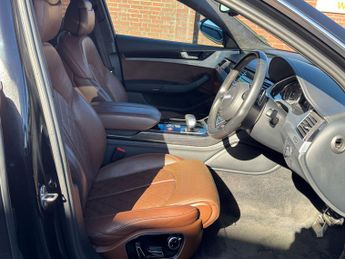 Audi S8 4.0 TFSI V8 Saloon 4dr Petrol Tiptronic quattro Euro 6 (s/s) (52