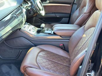 Audi S8 4.0 TFSI V8 Saloon 4dr Petrol Tiptronic quattro Euro 6 (s/s) (52