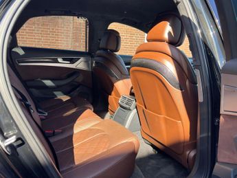Audi S8 4.0 TFSI V8 Saloon 4dr Petrol Tiptronic quattro Euro 6 (s/s) (52