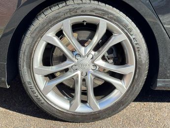 Audi S8 4.0 TFSI V8 Saloon 4dr Petrol Tiptronic quattro Euro 6 (s/s) (52