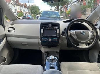 Nissan Leaf 24kWh Auto 5dr
